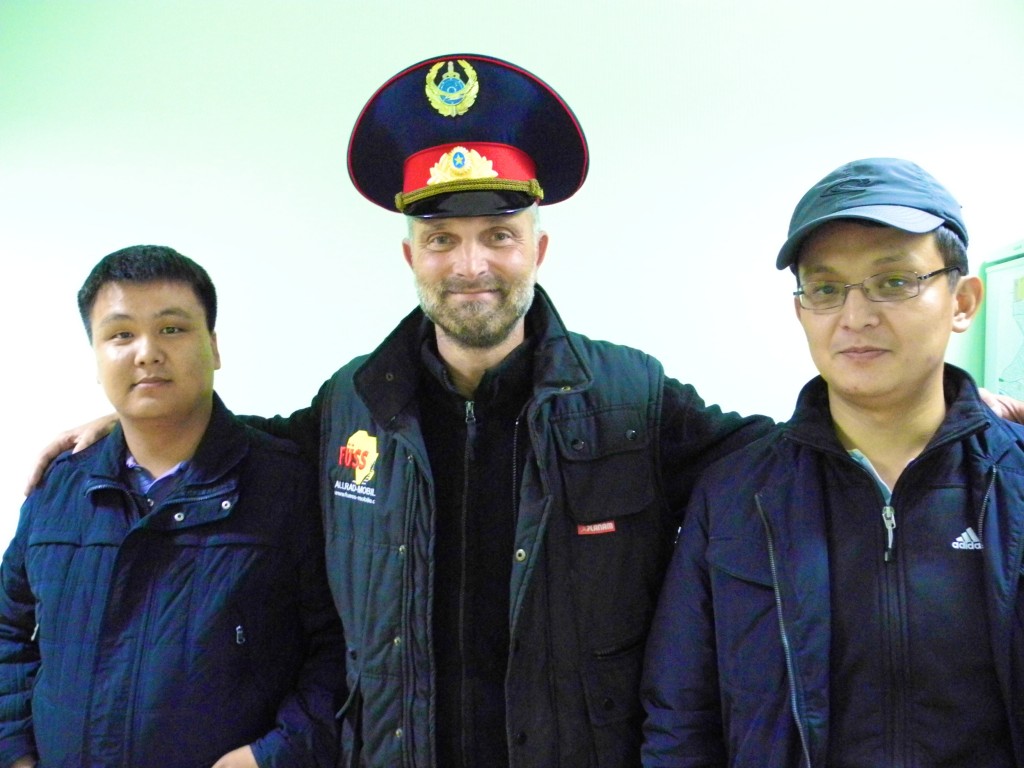 Erlebnis - Visumverlängerung auf der Imigrationsbehörde von Aktau. Kasachstan, Aktau 