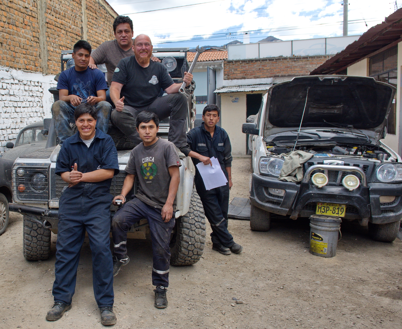 Reparatur in Peru, immer nette Mechaniker, Interview Christian Weinberger