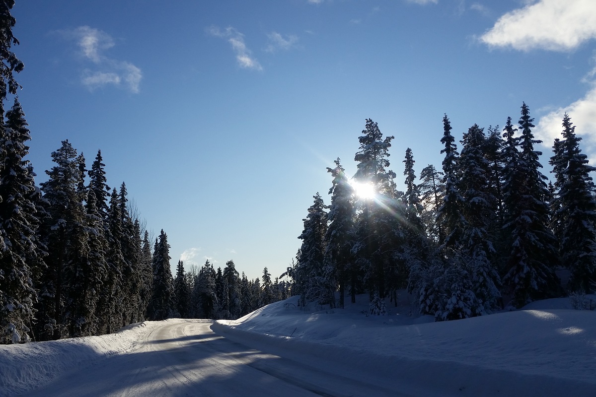 Offroad-Reisen im Winter - Einsamkeit und ein fantastischer Blick auf die Natur.