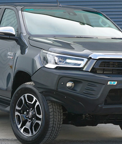 Leichte Stoßstange ARB Stealthbar für den Toyota Hilux