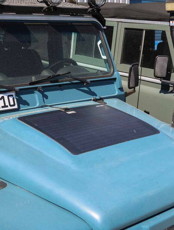 Solarpanel-Motorhaube