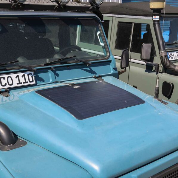 Solarpanel-Motorhaube