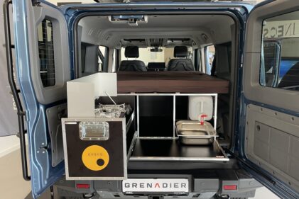 QUQUQ Küchen-Schlafbox Ineos Grenadier Wohnmobil