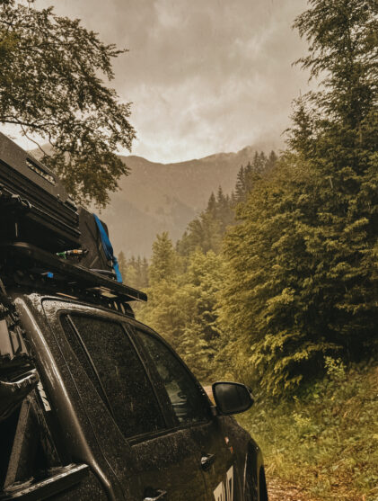 Offroad unterwegs mit dem Toyota Hilux in Slowenien.