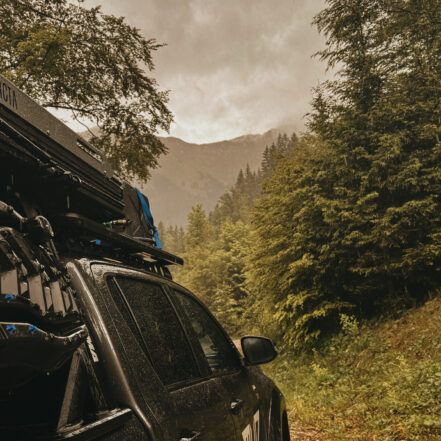 Offroad unterwegs mit dem Toyota Hilux in Slowenien.