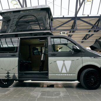 Europine Ultimate Dachzelt als Alternative zum Hubdach für Fahrzeugbauer von Vickywood