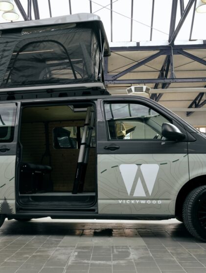 Europine Ultimate Dachzelt als Alternative zum Hubdach für Fahrzeugbauer von Vickywood
