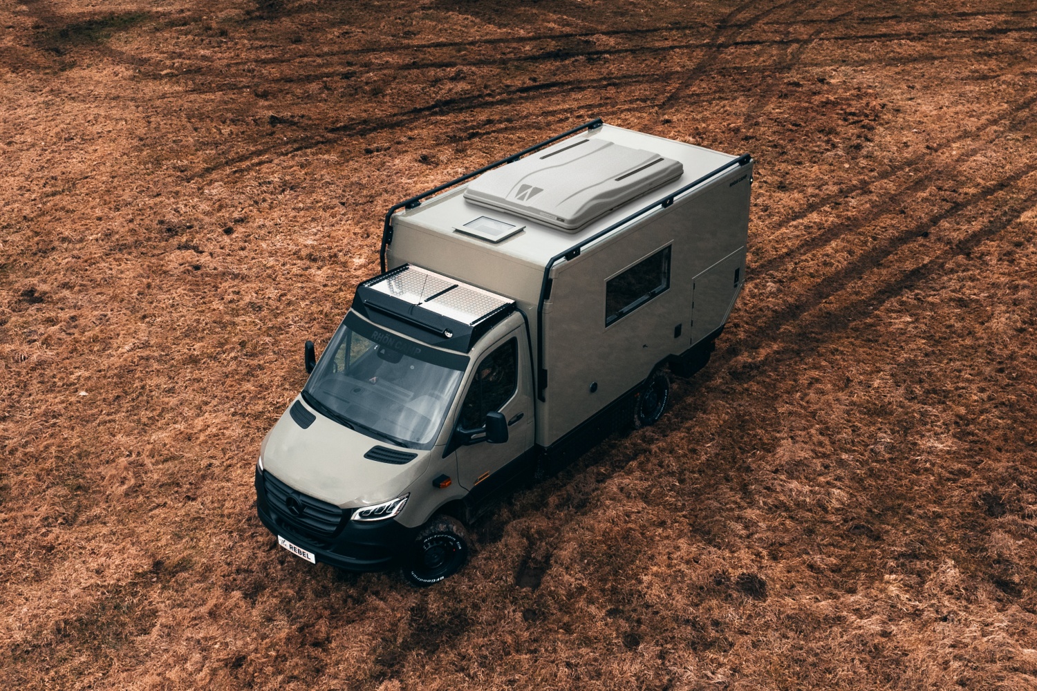 Europine Ultimate Dachzelt als Alternative zum Hubdach für Fahrzeugbauer von Vickywood