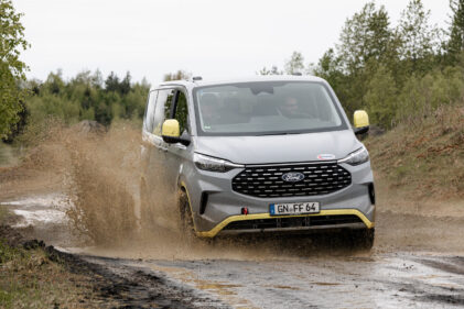 Ford Custom V710 geschützt mit Seikel Schutzsystemen.