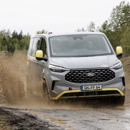 Ford Custom V710 geschützt mit Seikel Schutzsystemen.