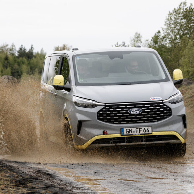 Ford Custom V710 geschützt mit Seikel Schutzsystemen.