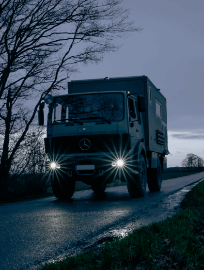 Licht im Herbst - Mercedes-Benz 1222