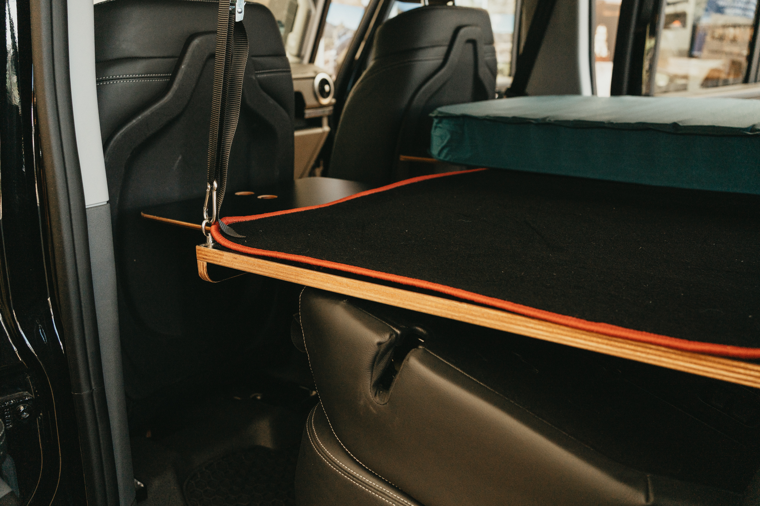 Sauber verarbeitet, robust und leicht.