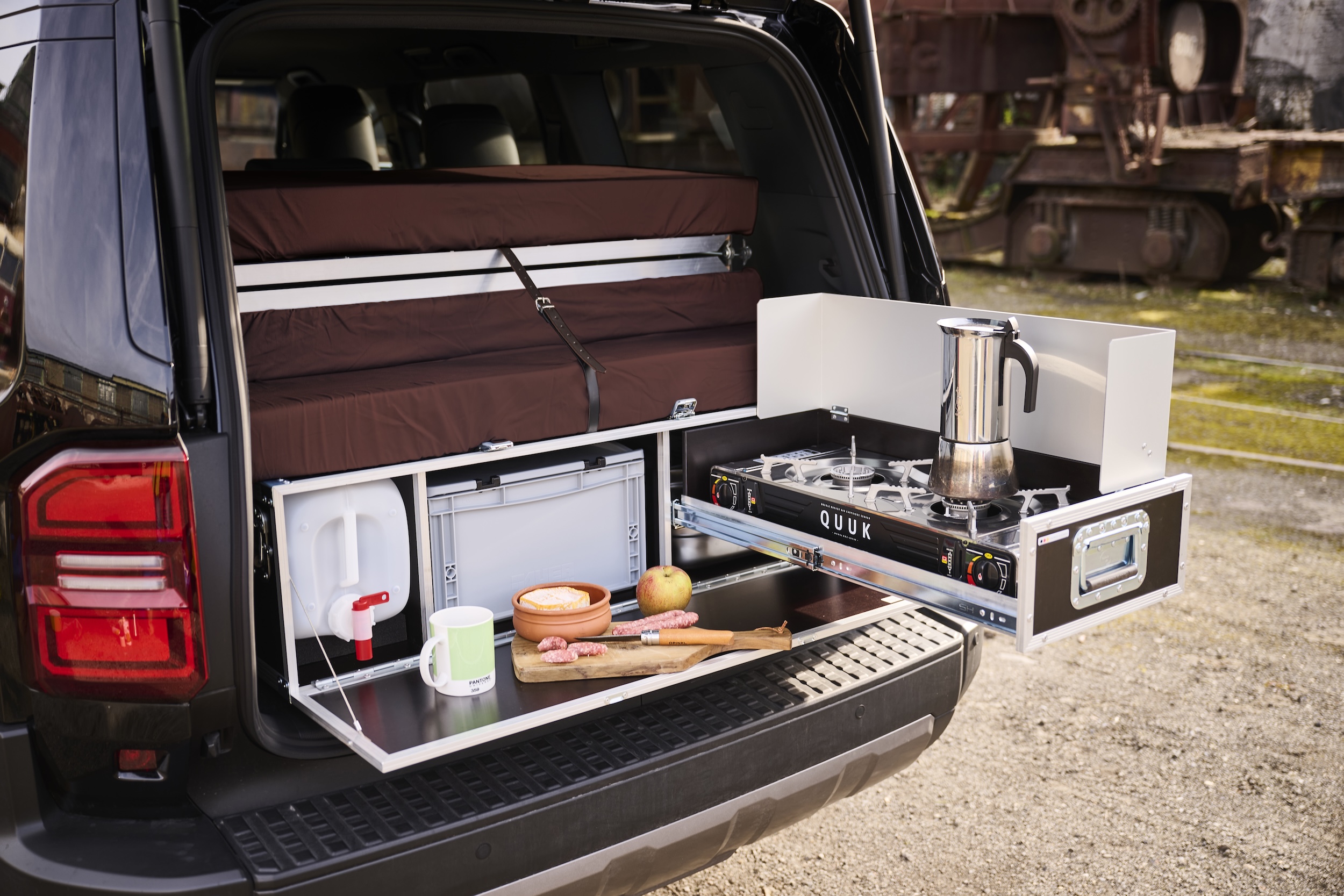 QUQUQ FlatBox für Toyota Landcruiser 250