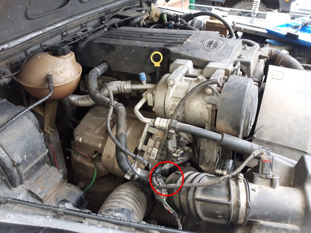 Hier kommen Frischluft und Kurbelgehäusegase zusammen.