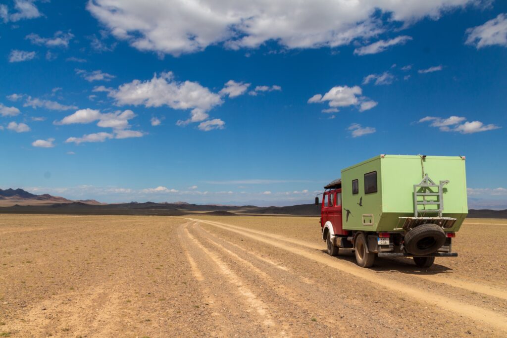 4 (4)Mongolei unterwegs auf mongolischen Fernstraßen