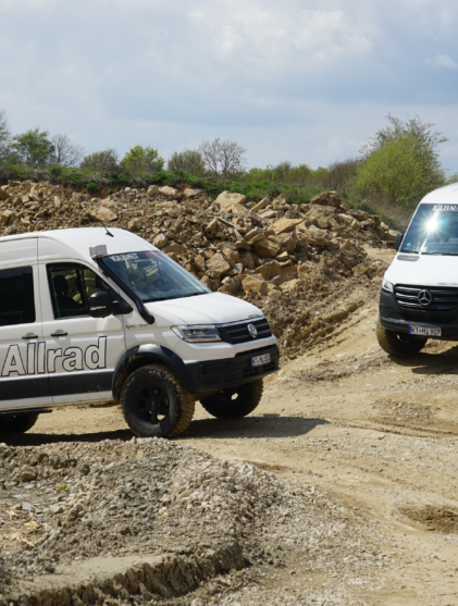 Iglhaut Allrad auf der Abenteuer&Allrad 2026 - VW Crafter und Mercedes Sprinter mit Allrad