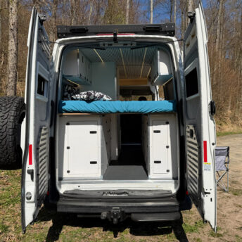 Oryx Solutions - VW Crafter und MAN TGE modulares Mobelsystem
