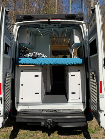 Oryx Solutions - VW Crafter und MAN TGE modulares Mobelsystem