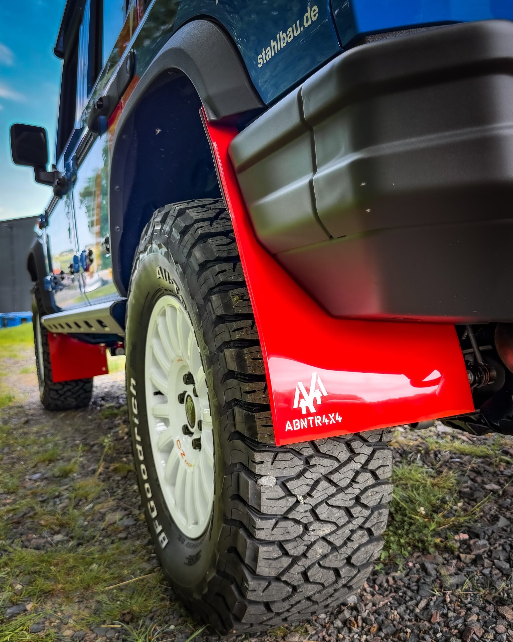 ABNTR4X4 Ineos Grenadier Rallye Works Limited Edition in Summit Blue