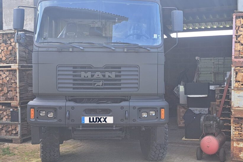 LED Umrüstsatz für den MAN F2000 vom Scheinwerfer LUXX.