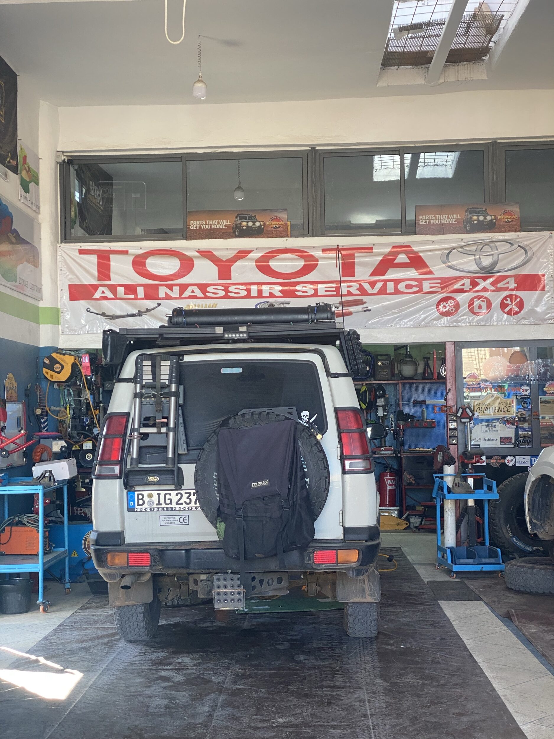 Zagora: Service fürs Auto, nichts kaputt