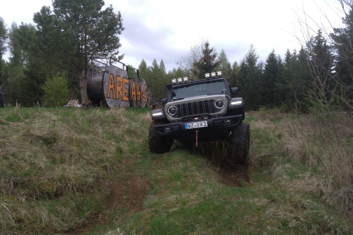 Jeep Wrangler am AREA 4x4 Gelaende in Grebenhain
