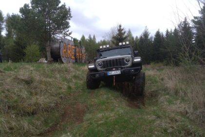 Jeep Wrangler am AREA 4x4 Gelaende in Grebenhain