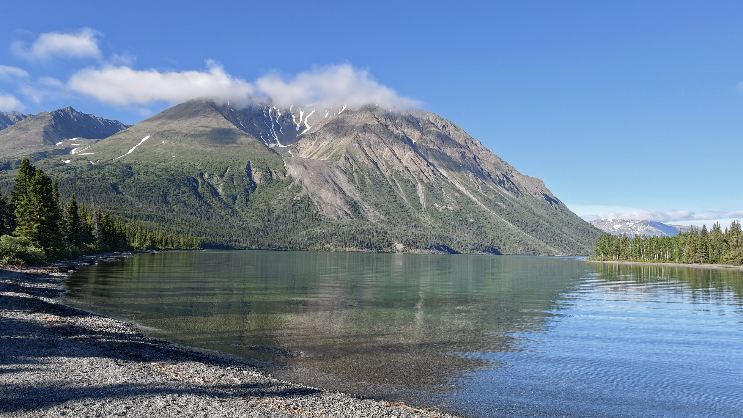 Der Kathleen Lake am Haines Highway.